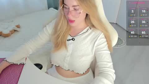 HiI am  EvaPVT is open  online show from 13, 10, 2025