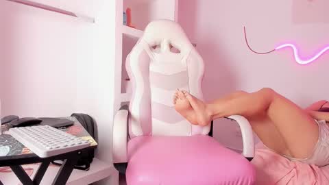 iam_monika online show from 7, 1, 2025