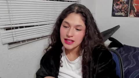 On instagram Imm  NikkiHelp me reach 100 likes online show from 16, 1, 2026