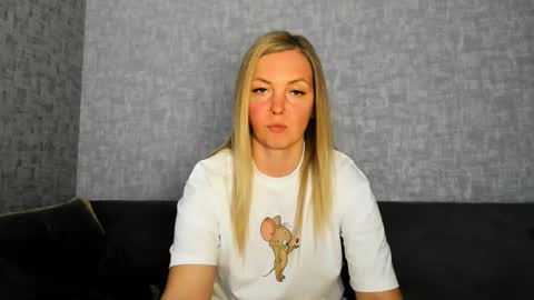 Snapshot of iam_venus chatting on 18, 5, 2026 Venus online show from 18, 5, 2026