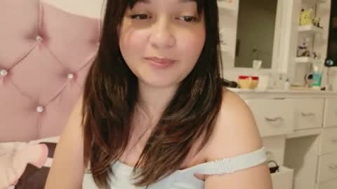 Snapshot of iam_zoechan chatting on 21, 7, 2026 Zoe 3 online show from 21, 7, 2026