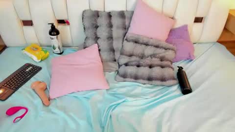 Snapshot of iamcharlotte19 chatting on 9, 7, 2026 Charlotte online show from 9, 7, 2026