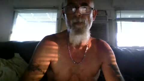 Snapshot of iamgoat_69 chatting on 24, 6, 2026 Goat Lulu Elektra online show from 24, 6, 2026