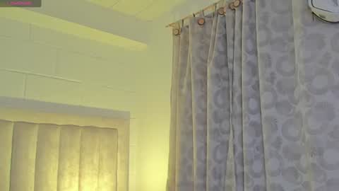 Juliiiiian online show from 31, 1, 2025