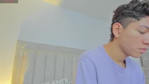 Juliiiiian online show from 12, 3, 2025