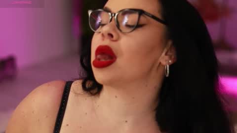 Lila online show from 9, 11, 2025