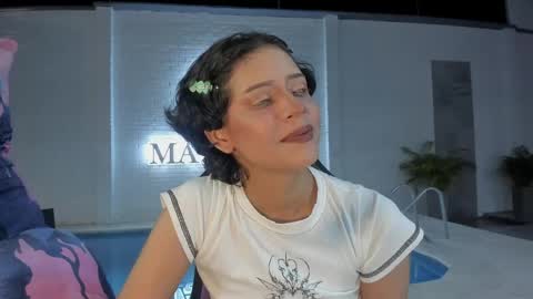 Nayuta online show from 7, 6, 2026