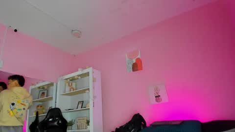 IAN CASTILLO online show from 24, 10, 2025