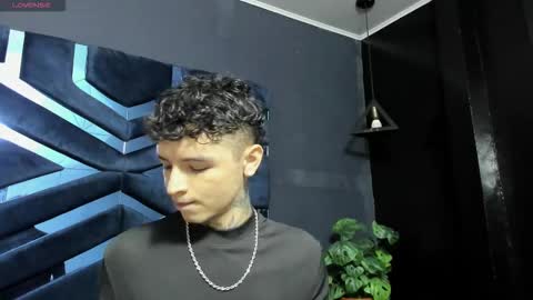 IAN CASTILLO online show from 12, 1, 2026