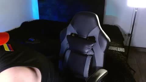 Ian Davis online show from 28, 3, 2026