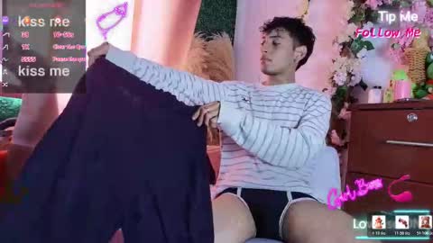 Snapshot of ian_hunter01 chatting on 1, 3, 2026 IAN HUNTER online show from 1, 3, 2026