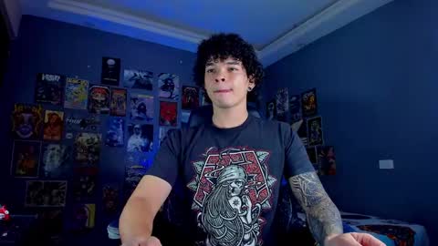 Snapshot of ian_versace chatting on 12, 9, 2025 Andres online show from 12, 9, 2025