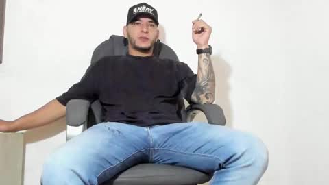 Snapshot of iandygrasso chatting on 28, 12, 2024 iandygrasso online show from 28, 12, 2024