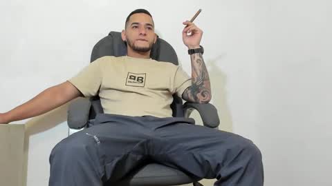 Snapshot of iandygrasso chatting on 10, 1, 2025 iandygrasso online show from 10, 1, 2025