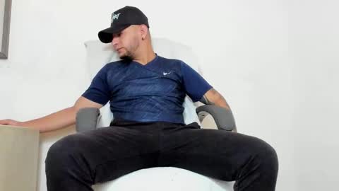 Snapshot of iandygrasso chatting on 21, 1, 2025 iandygrasso online show from 21, 1, 2025