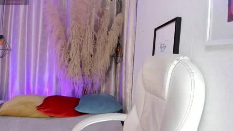 ian  online show from 24, 9, 2025