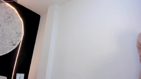 ian online show from 21, 10, 2025