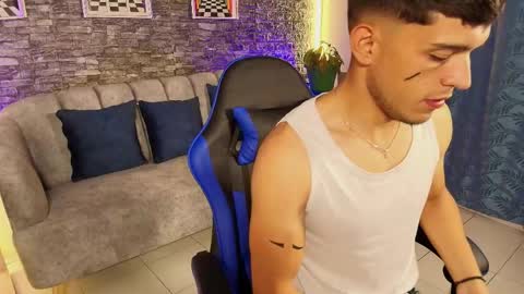 Snapshot of ianrice_ chatting on 15, 4, 2026 IAN RICE online show from 15, 4, 2026