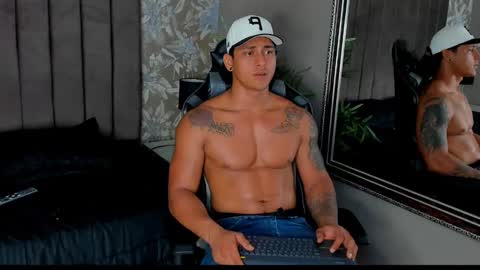 Ian White online show from 6, 10, 2025