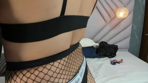 ibbie_ online show from 8, 4, 2026