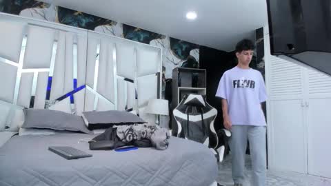 ibratxandy online show from 18, 4, 2026