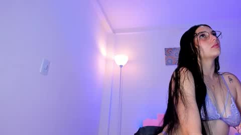 Snapshot of ice_grace chatting on 6, 10, 2025 ice online show from 6, 10, 2025