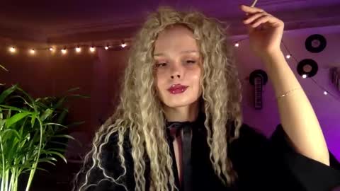 Nina online show from 8, 1, 2026