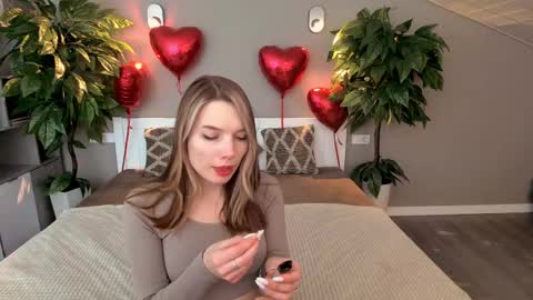 Danielle online show from 13, 2, 2025