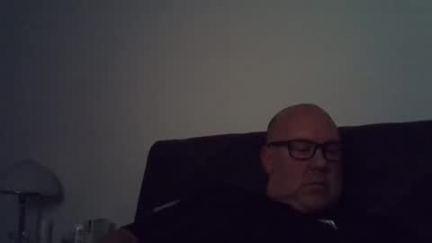 iceoli123 online show from 17, 4, 2026