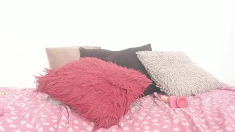 IckyXo online show from 8, 12, 2024