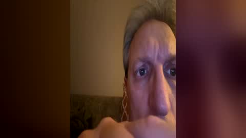 Snapshot of icums4u chatting on 28, 6, 2026 icums4u online show from 28, 6, 2026