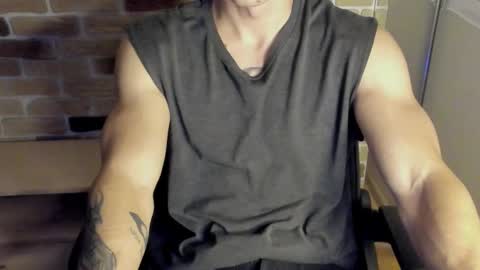 Snapshot of idkiww chatting on 3, 10, 2025 yo online show from 3, 10, 2025