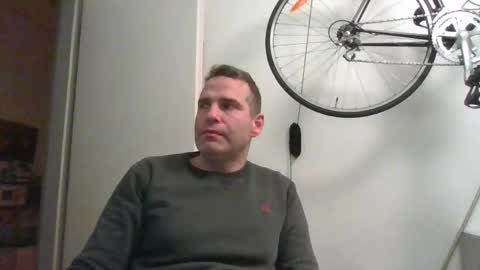 idontknowwhy1 online show from 4, 1, 2025