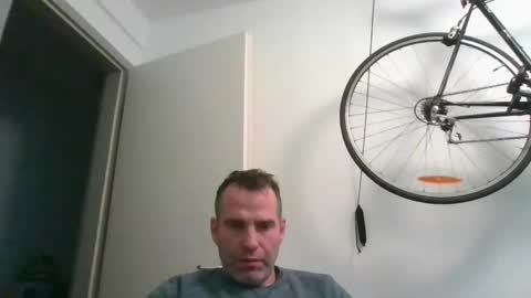 idontknowwhy1 online show from 18, 2, 2025