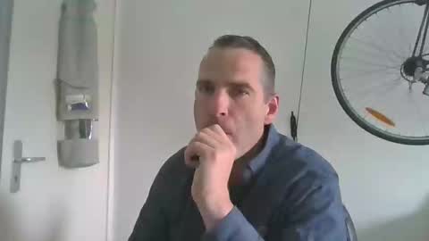 idontknowwhy1 online show from 22, 9, 2025