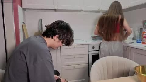 Julia and Mira online show from 13, 11, 2025