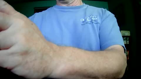 Snapshot of il_undercover chatting on 24, 5, 2026 il_undercover online show from 24, 5, 2026