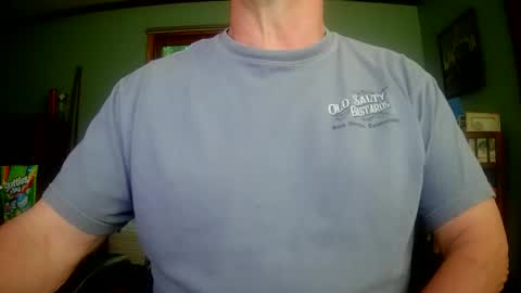 Snapshot of il_undercover chatting on 25, 5, 2026 il_undercover online show from 25, 5, 2026