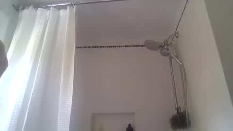 Snapshot of ilikeyou5847 chatting on 19, 10, 2025 ilikeyou5847 online show from 19, 10, 2025