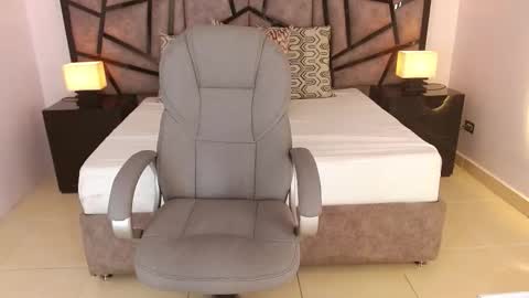 ilitzy cardona online show from 27, 11, 2025