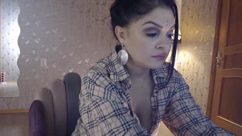 Adelia online show from 30, 1, 2025