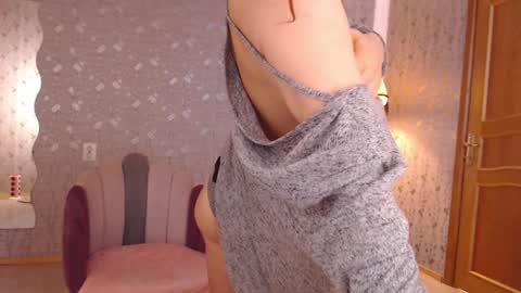 Adelia online show from 6, 2, 2025