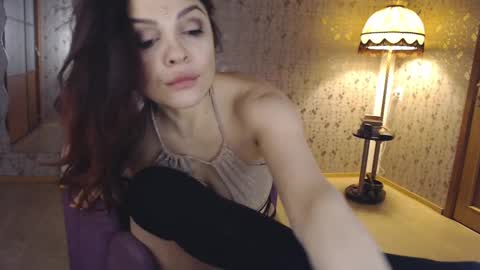 Adelia online show from 5, 3, 2025