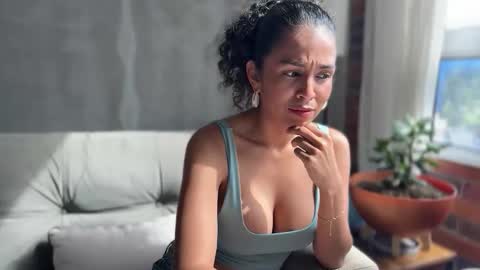 Kloe online show from 28, 11, 2025