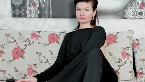 Ingrid or more easier...Miss  GoDDess Mistress online show from 5, 1, 2025