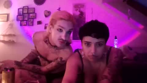 Snapshot of illegeil chatting on 4, 2, 2026 Latin Geil online show from 4, 2, 2026