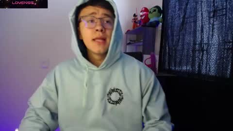 Snapshot of im__noah chatting on 5, 3, 2025 im__noah online show from 5, 3, 2025