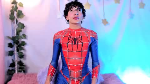 Alejo independent model   online show from 5, 4, 2026