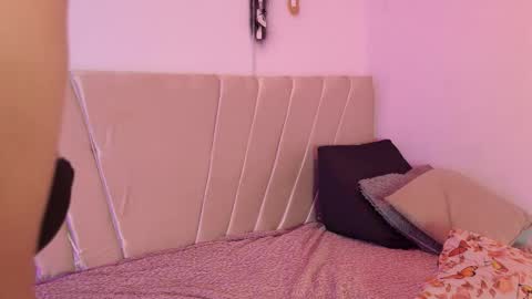 aurora online show from 6, 11, 2025