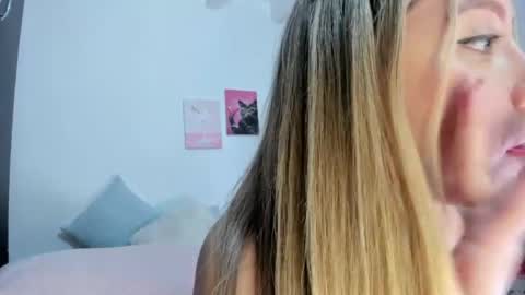 Snapshot of im_caro chatting on 1, 7, 2026 Caro online show from 1, 7, 2026